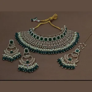 Crystal Stone And Pearls Choker Necklace Set Green