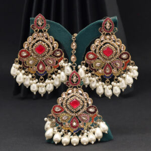 Multi Color Kundan Earrings With Maang Tikka - Image 2